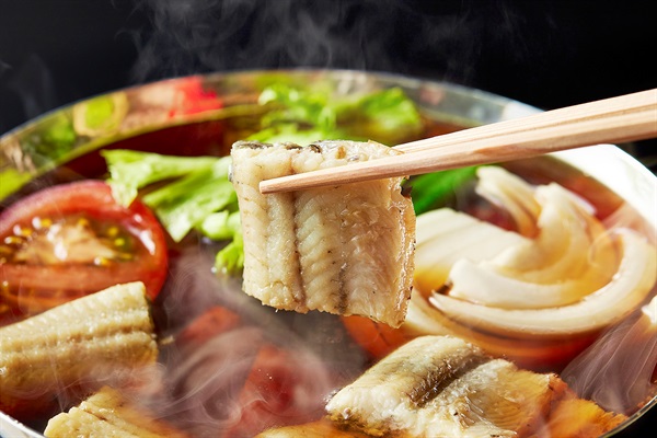 土用の丑の日｜鰻の夏すき鍋 - 特製 玉子芋付 -